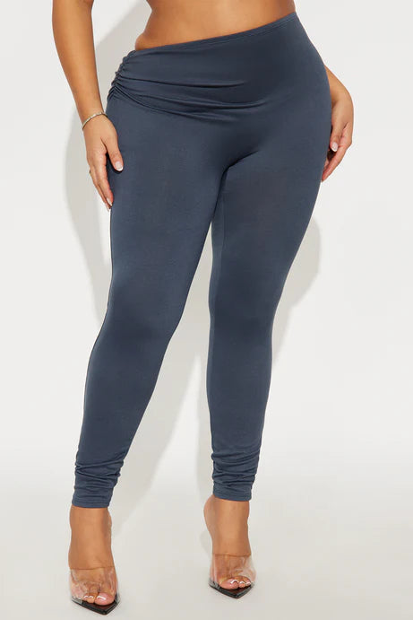 Legging taille basse asymétrique froncé Don't Peek - Charbon de bois