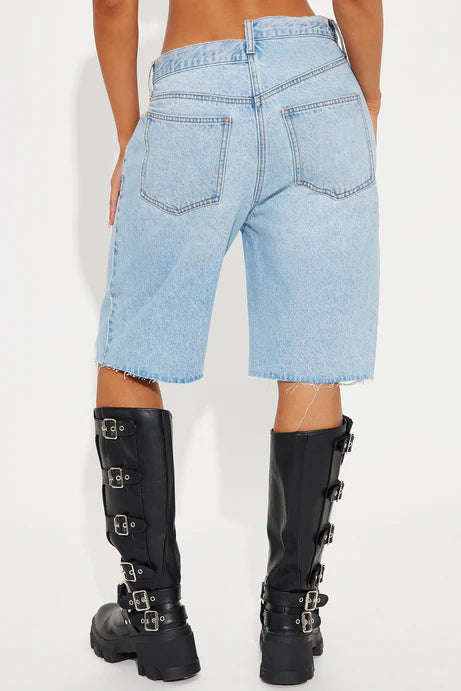 The Crossover Baggy Denim Jorts - Lavage léger