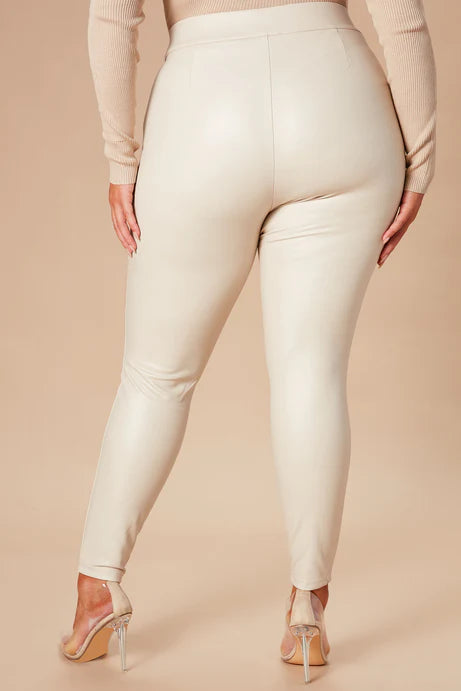 All Eyes On You Leggings en similicuir - Ivoire