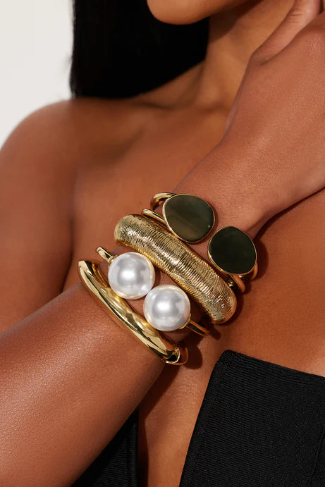 Ensemble de 4 bracelets de déclaration ces jours - Or