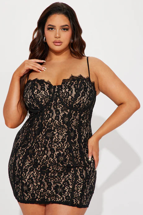 Mini-robe en dentelle All In Love - Noir