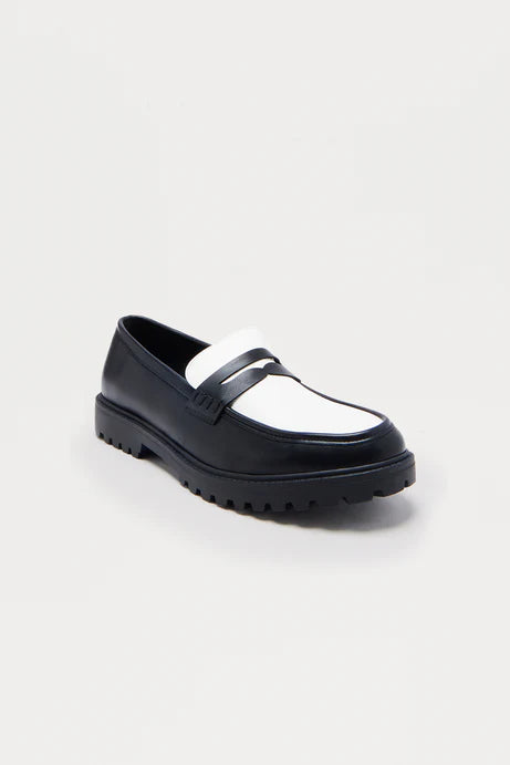 Color Block Slip On Loafers - Noir/Blanc