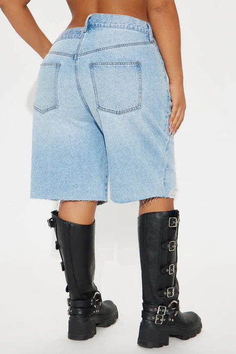 The Crossover Baggy Denim Jorts - Lavage léger