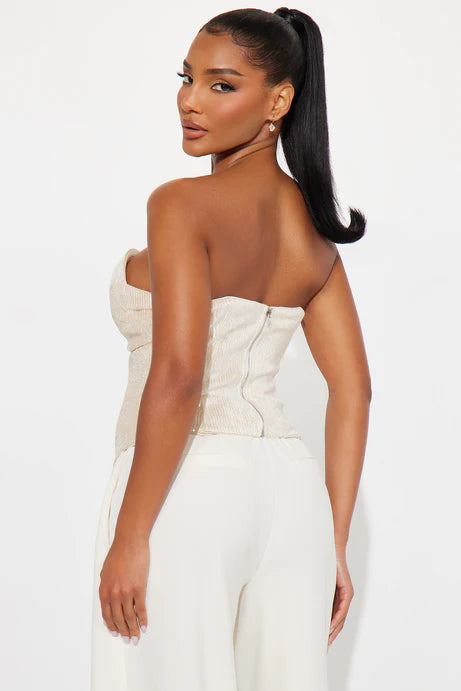 Flash sur corset à paillettes - Nu