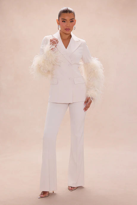 Ensemble pantalon blazer à plumes Miranda - Beige